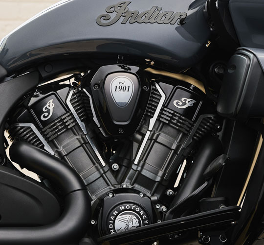 EEN GROTE MOTOR MET VEEL KOPPEL