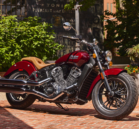 Gedrapeerd in chroom